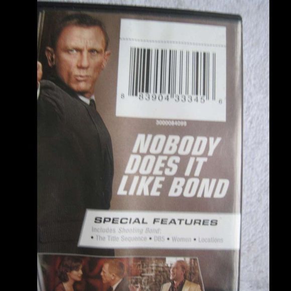 Skyfall 007 James Bond Daniel Craig Ian Fleming Javier Bardem DVD Bundle for $3 - Picture 3 of 6